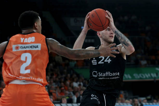 政策为佛罗 政策为佛罗