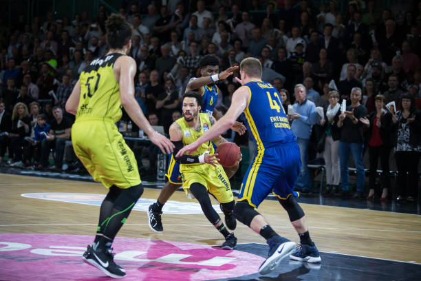 然严重依赖 然严重依赖