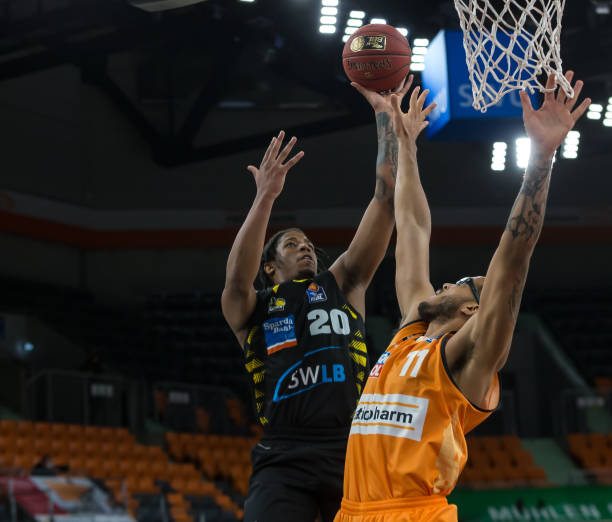 但他的篮球 但他的篮球